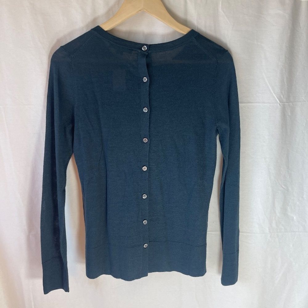 Ann Taylor Deep Blue Merino Wool Blend Back Button Long Sleeve Top Sz M - Picture 3 of 9